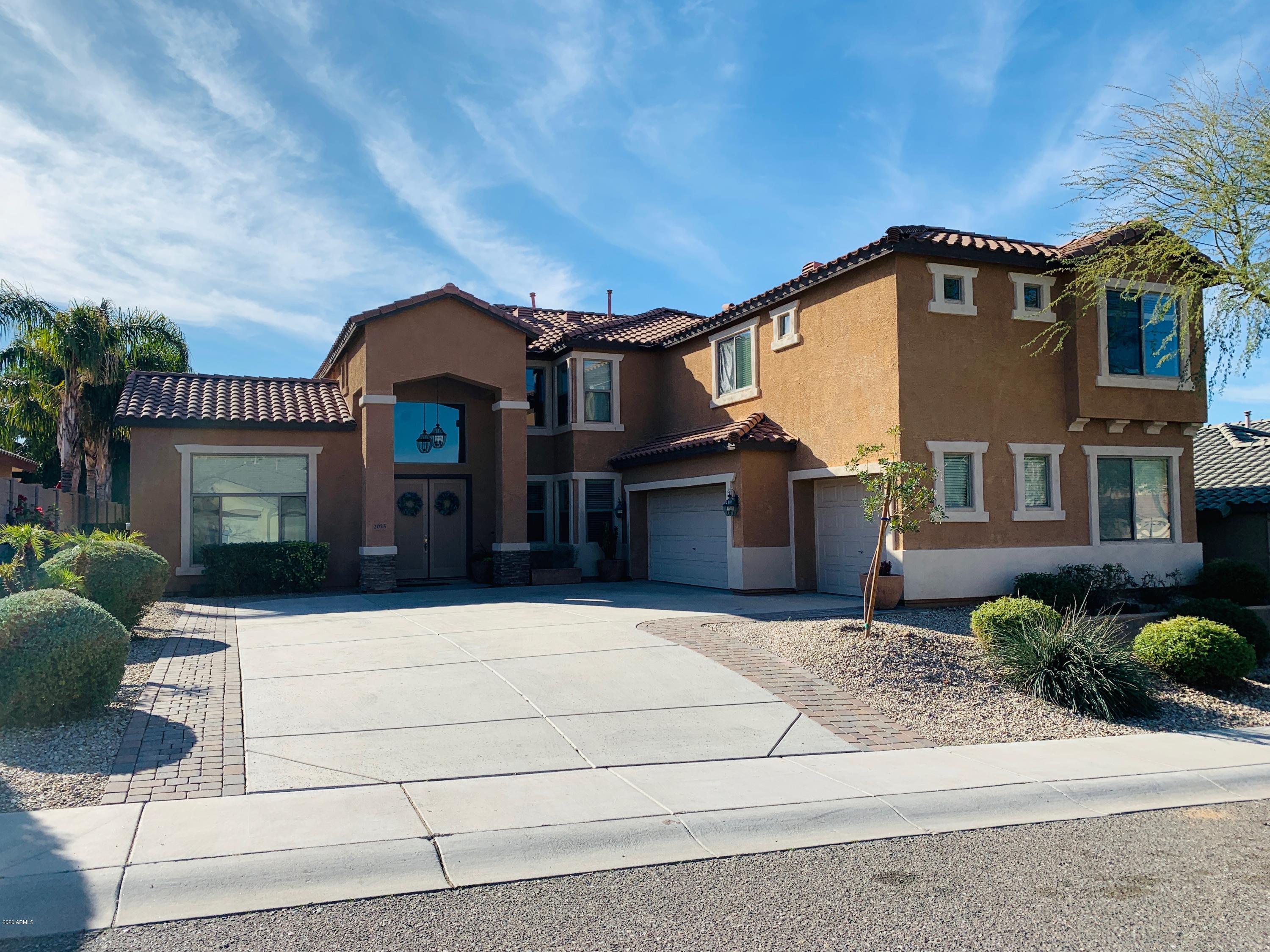 2025 West Caleb Road Phoenix, AZ 85085 - Photo 1 of 23 IMG_4693-preview