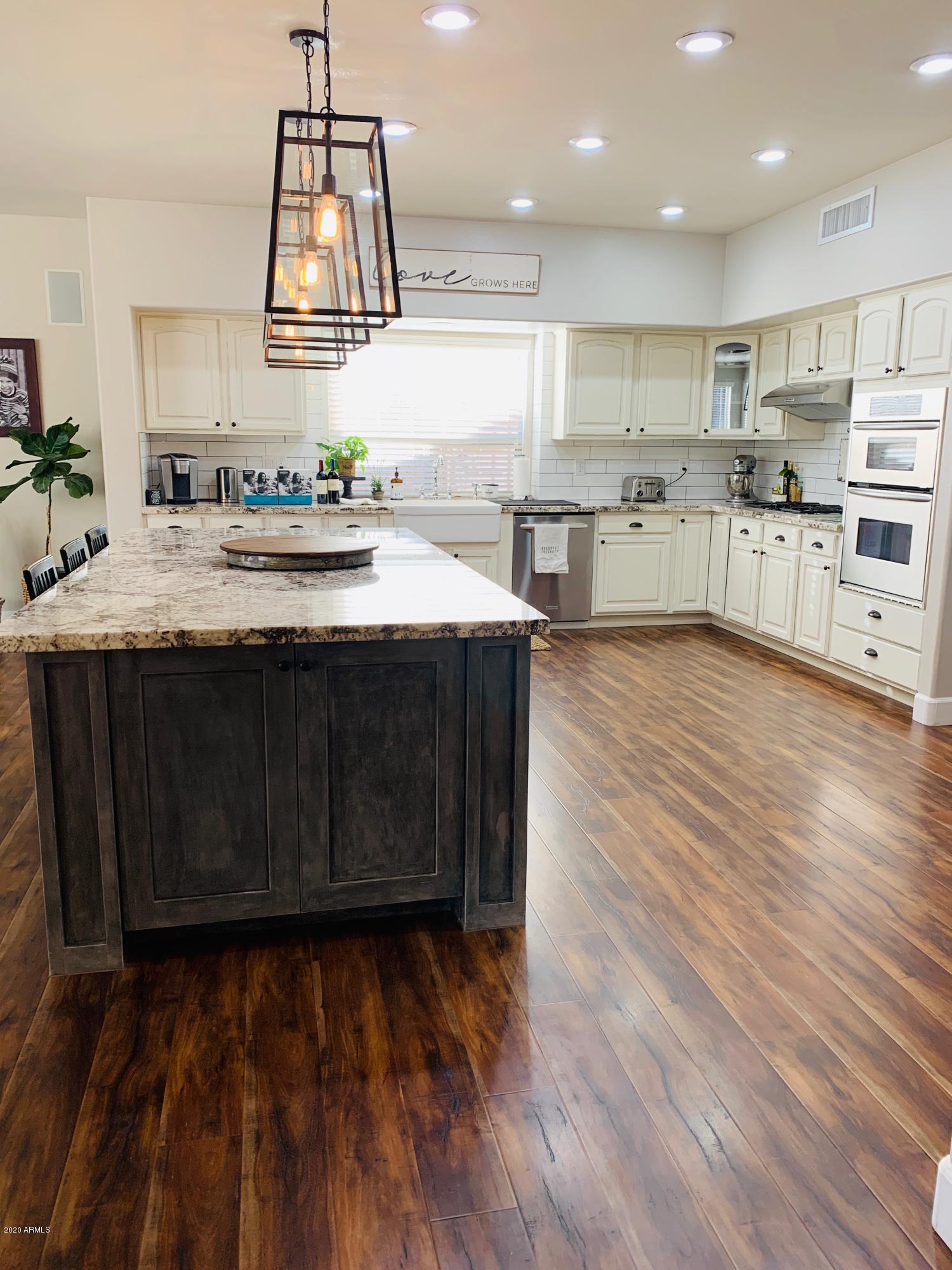2025 West Caleb Road Phoenix, AZ 85085 - Photo 12 of 23 IMG_4736-preview
