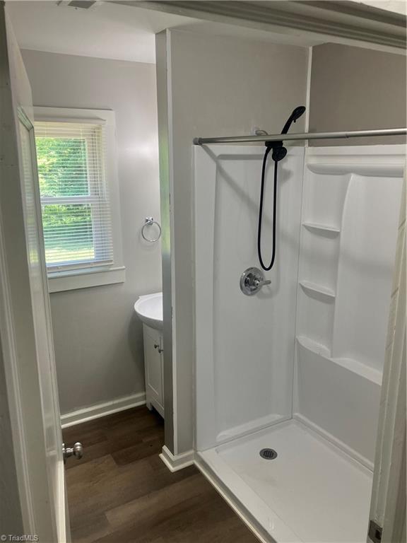 268 Blue Ridge Avenue Elkin, NC 28621 - Photo 10 of 22 Bathroom