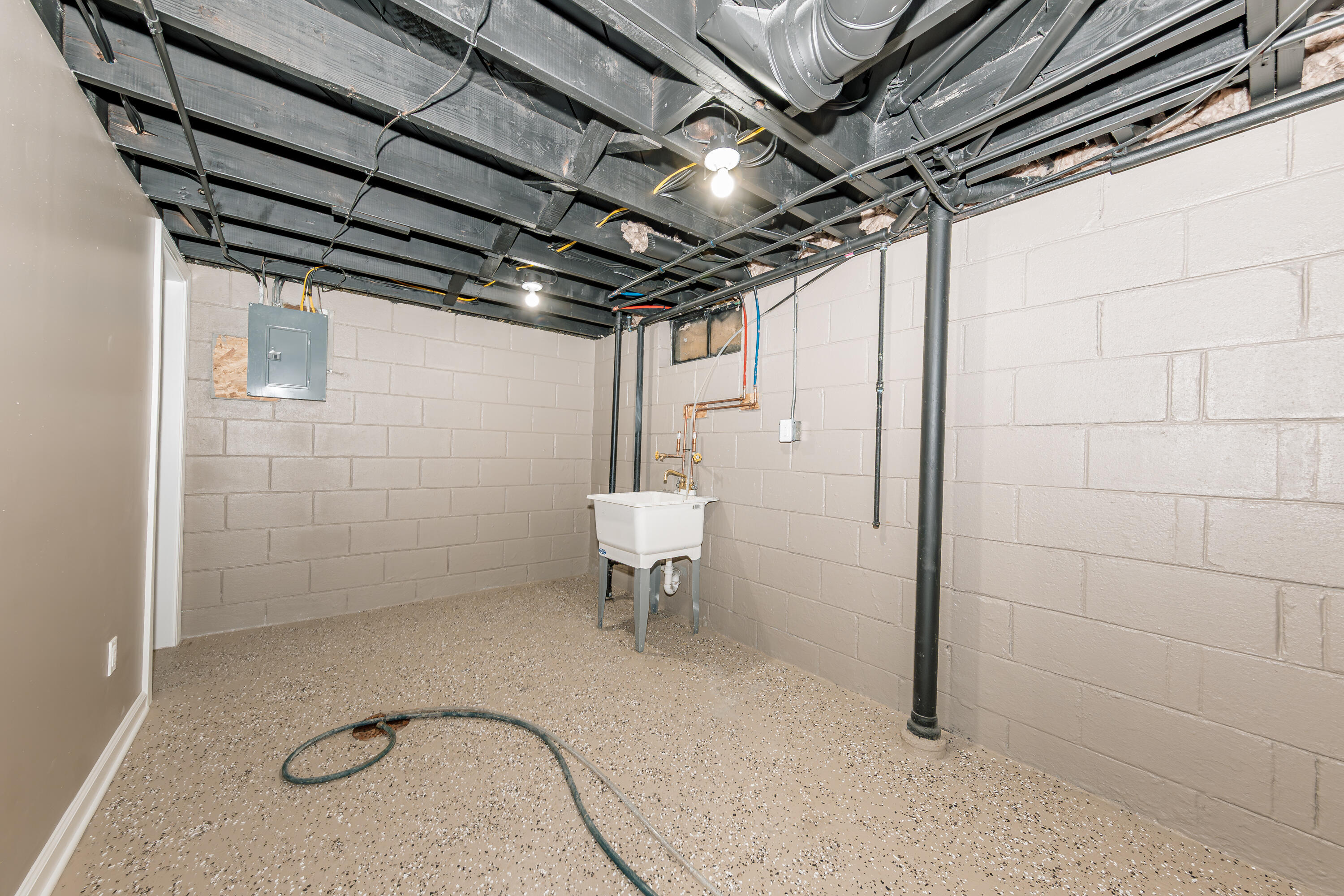 4853 North 60th Street Milwaukee, WI 53218 - Photo 18 of 26 4853 N 60-21