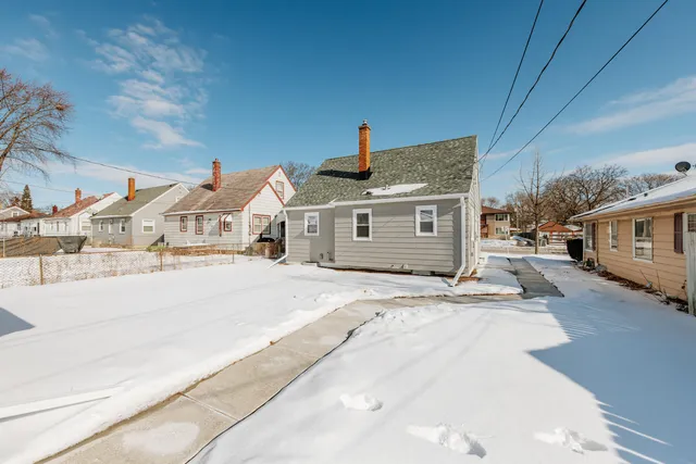 $225,000 | 4853 North 60th Street, Milwaukee, WI 53218