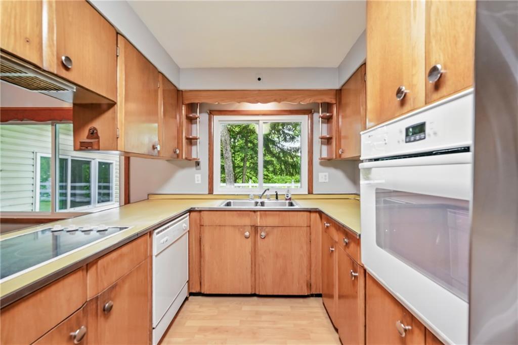 19 Ruth Street Greenville, PA 16125 - Photo 8 of 46 Gallery Image 8