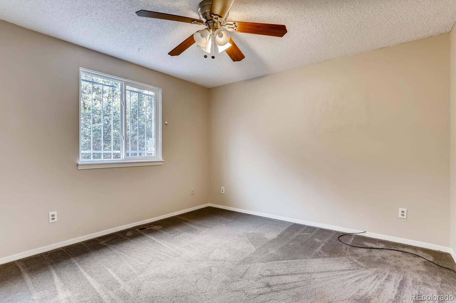 4476 Duluth Way Denver, CO 80239 - Photo 11 of 28