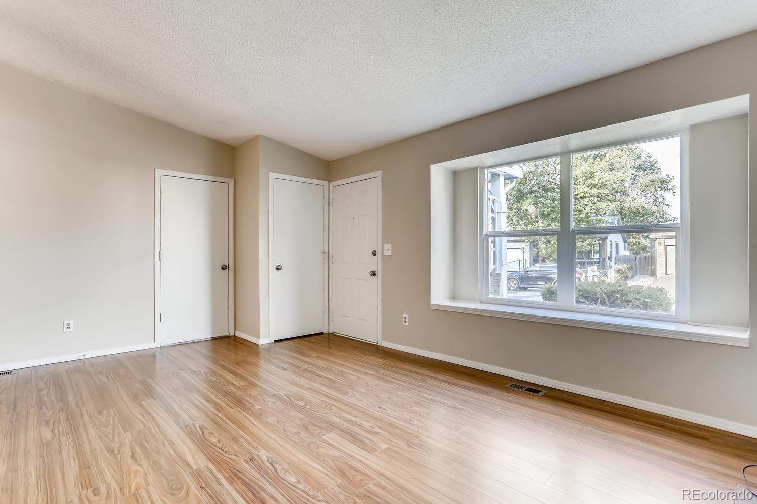4476 Duluth Way Denver, CO 80239 - Photo 6 of 28