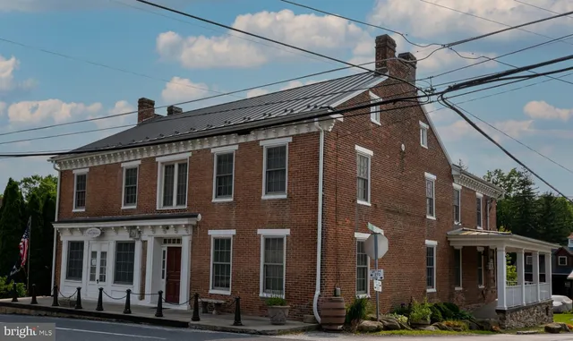 $550,000 | 3498 Carlisle Road, Gardners, PA 17324