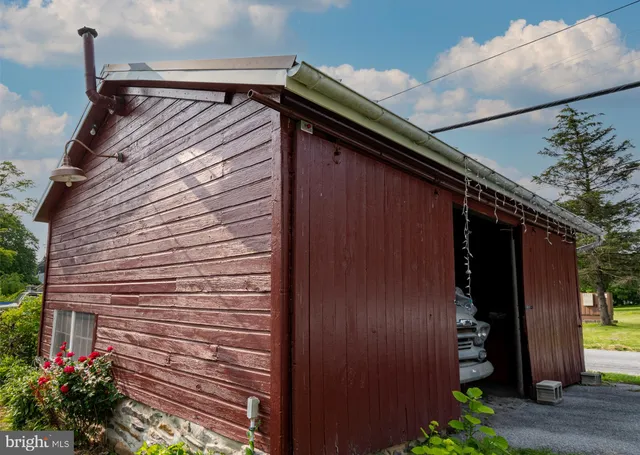 $550,000 | 3498 Carlisle Road, Gardners, PA 17324