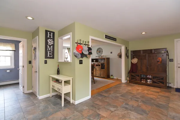 $649,900 | 40 Barkland Drive, Derry, NH 03038