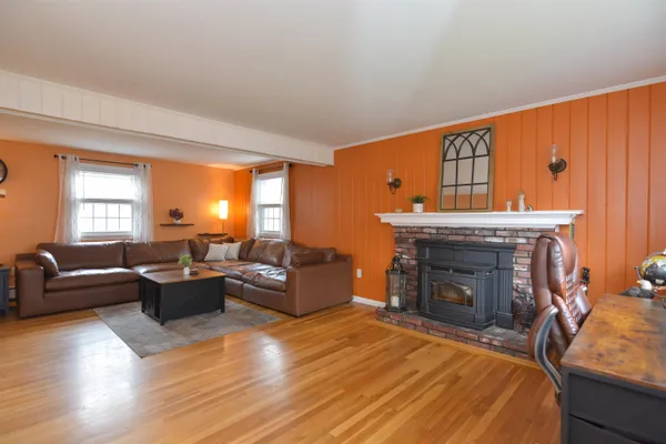 $649,900 | 40 Barkland Drive, Derry, NH 03038