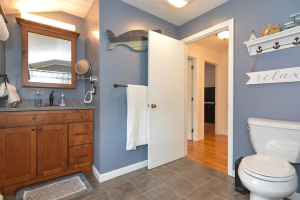 $649,900 | 40 Barkland Drive, Derry, NH 03038