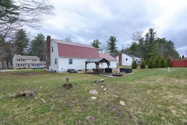 $649,900 | 40 Barkland Drive, Derry, NH 03038
