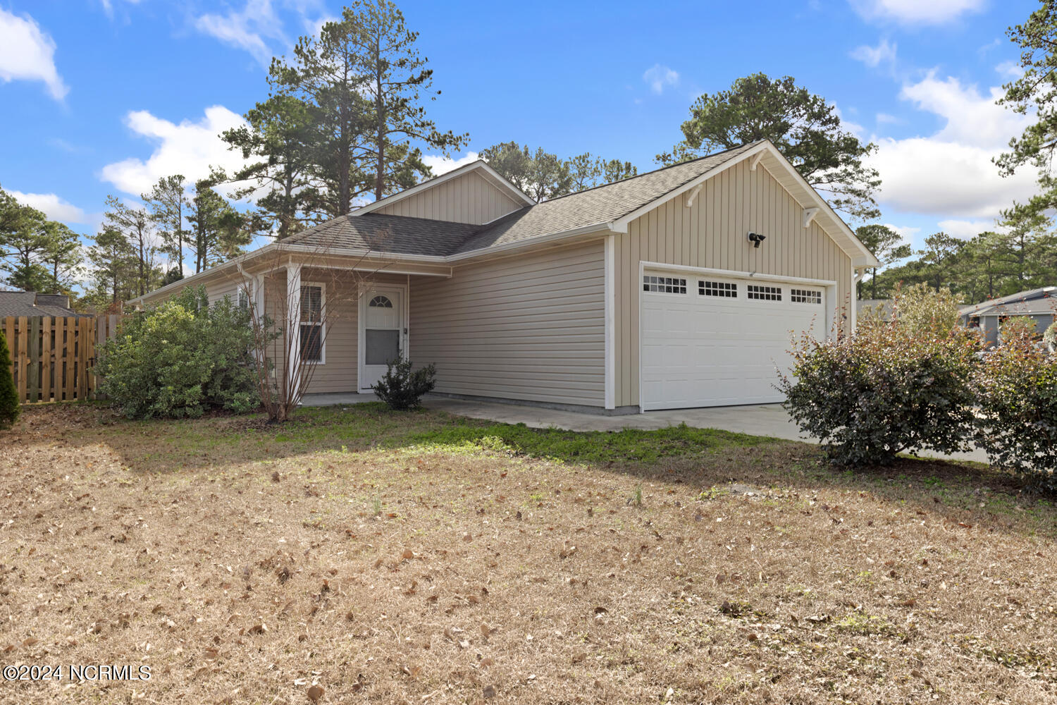 102 Bay Tree Circle Hampstead, NC 28443 - Photo 1 of 24 baytree-2