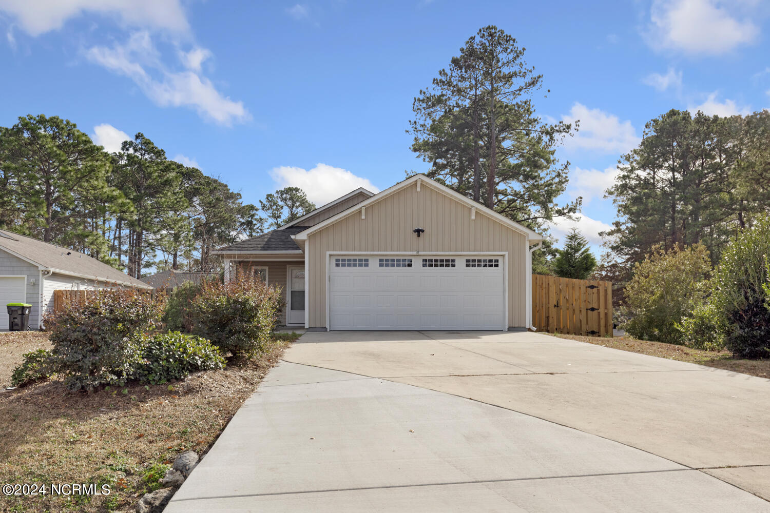 102 Bay Tree Circle Hampstead, NC 28443 - Photo 3 of 24 baytree-24