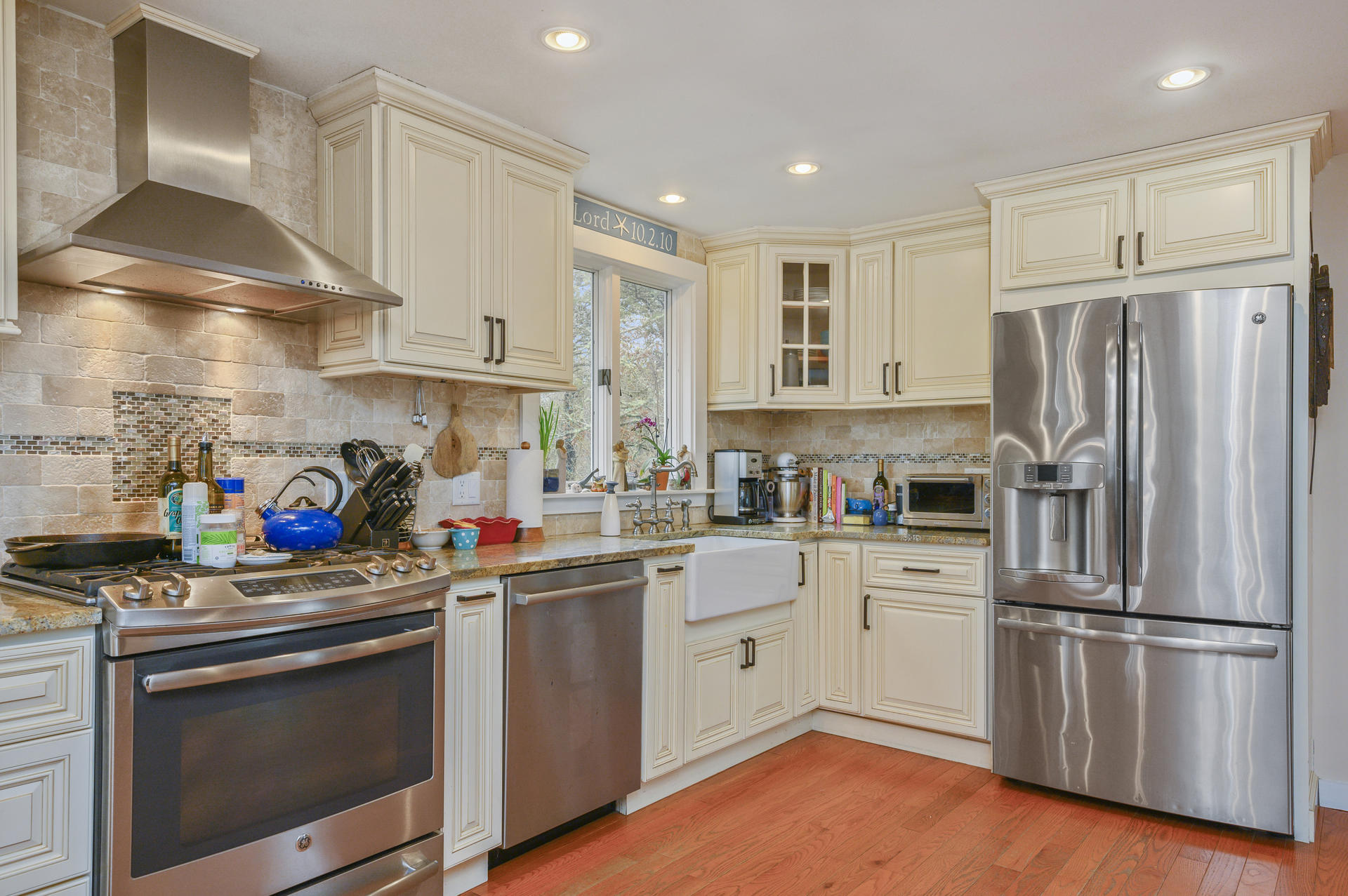 15 Town Hall Road Truro, MA 02666 - Photo 9 of 21 008-photo--8018459