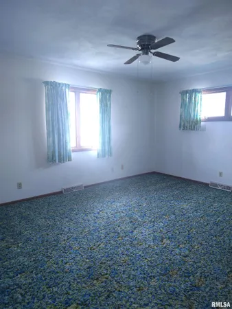 $94,900 | 235 Smith Street, Prairie City, IL 61470