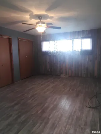 $94,900 | 235 Smith Street, Prairie City, IL 61470