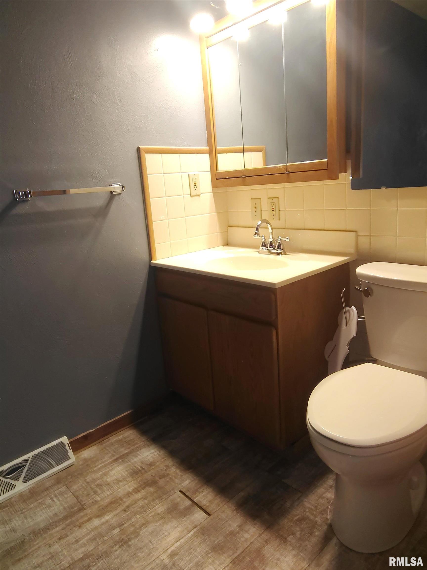 235 Smith Street Prairie City, IL 61470 - Photo 18 of 22