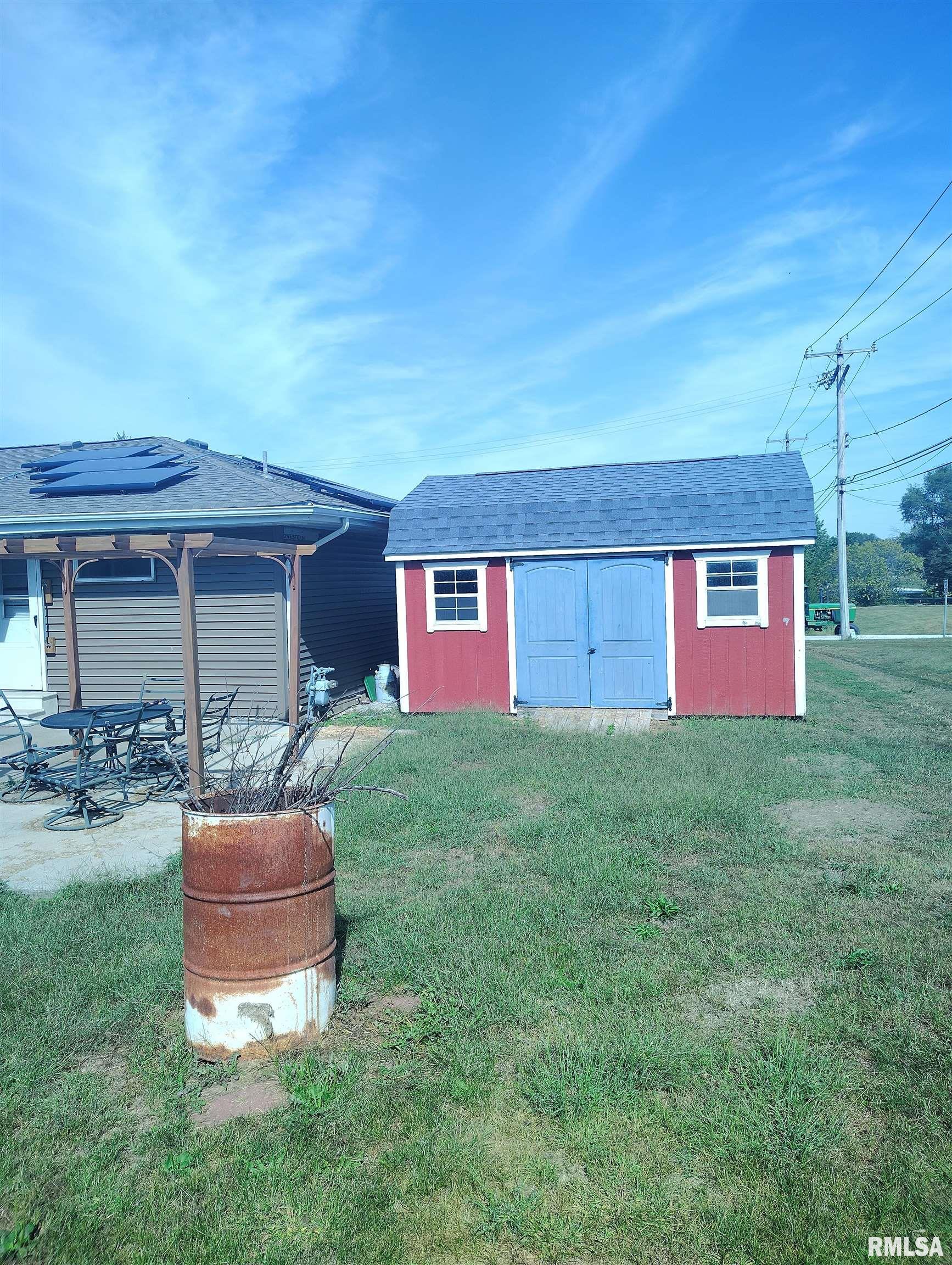 235 Smith Street Prairie City, IL 61470 - Photo 5 of 22