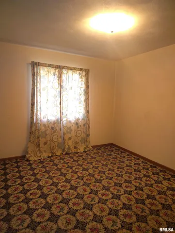 $99,900 | 235 Smith Street, Prairie City, IL 61470