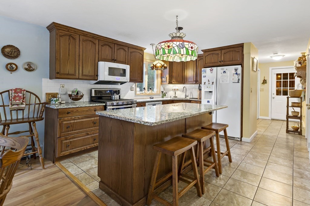 79 Old Falmouth Road Barnstable, MA 02648 - Photo 11 of 21 Gallery Image 11