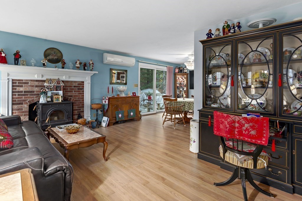 79 Old Falmouth Road Barnstable, MA 02648 - Photo 4 of 21 Gallery Image 4