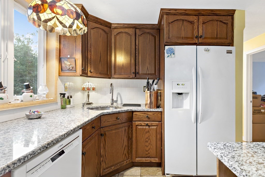 79 Old Falmouth Road Barnstable, MA 02648 - Photo 9 of 21 Gallery Image 9