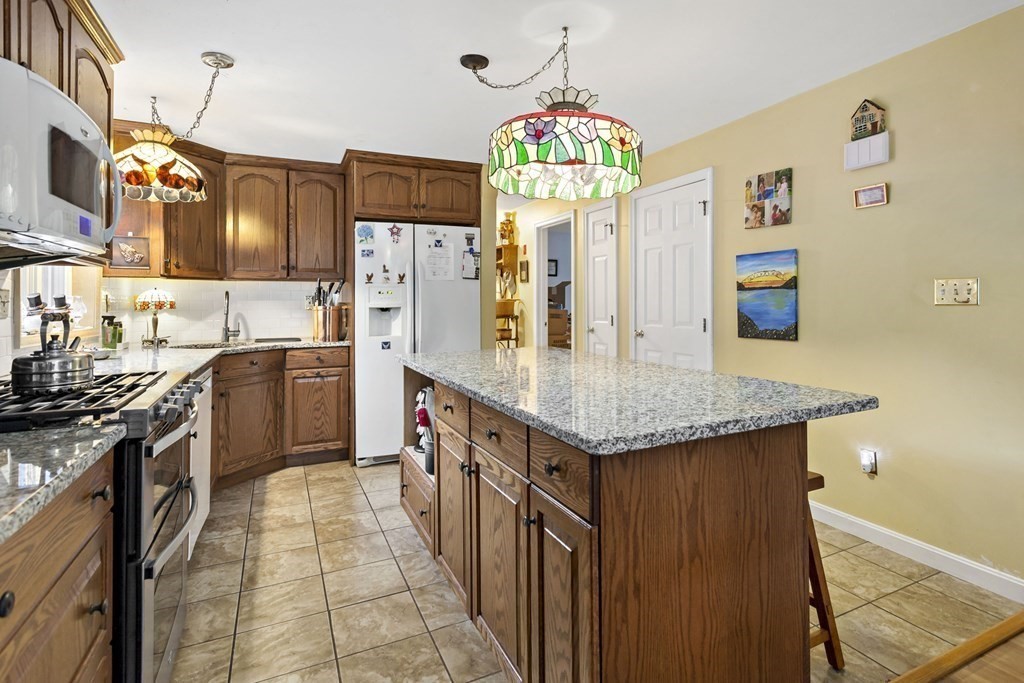 79 Old Falmouth Road Barnstable, MA 02648 - Photo 10 of 21 Gallery Image 10
