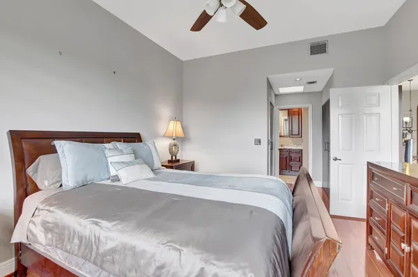 $5,000 | 7520 La Paz Boulevard, Unit 307, Boca Raton, FL 33433