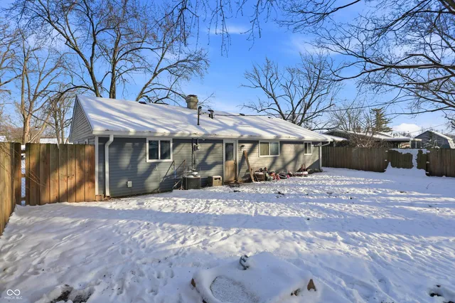 $209,900 | 1860 Churchill Road, Franklin, IN 46131