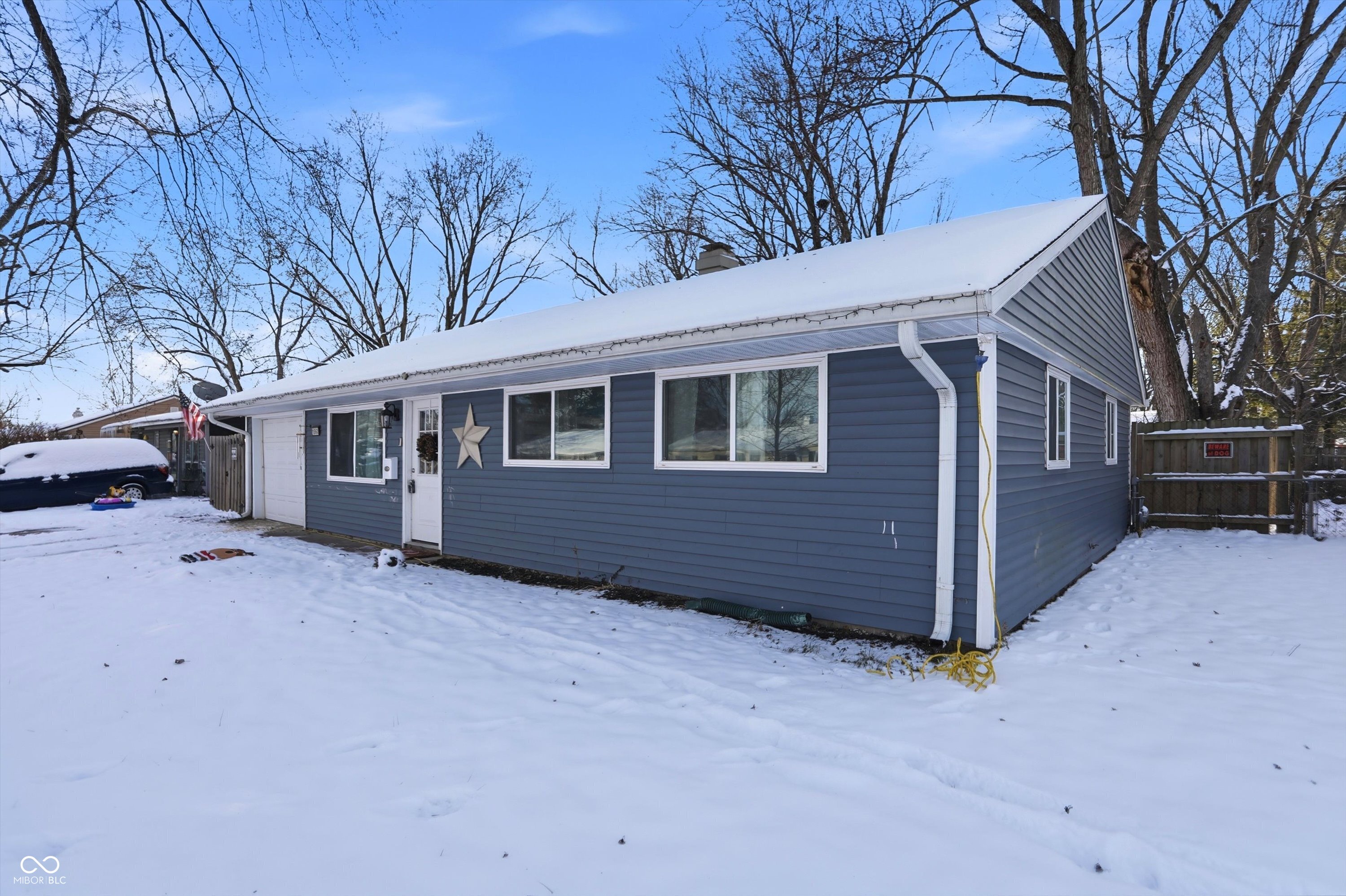 1860 Churchill Road Franklin, IN 46131 - Photo 3 of 28