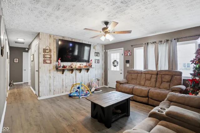 $209,900 | 1860 Churchill Road, Franklin, IN 46131