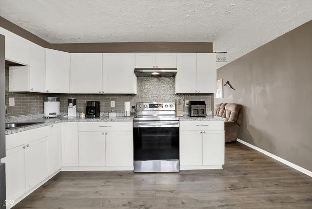 $194,900 | 1860 Churchill Road, Franklin, IN 46131