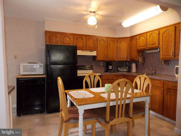 110 Wellington Road Aston, PA 19014 - Photo 8 of 23