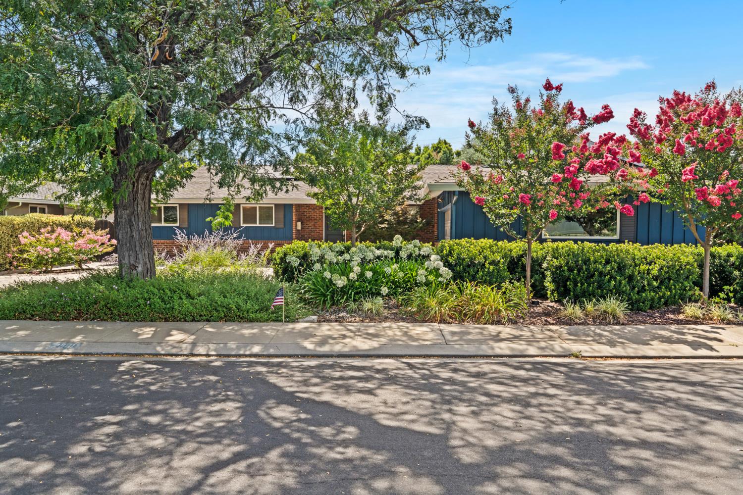 2501 Ridgewood Court Modesto, CA 95350 - Photo 2 of 41
