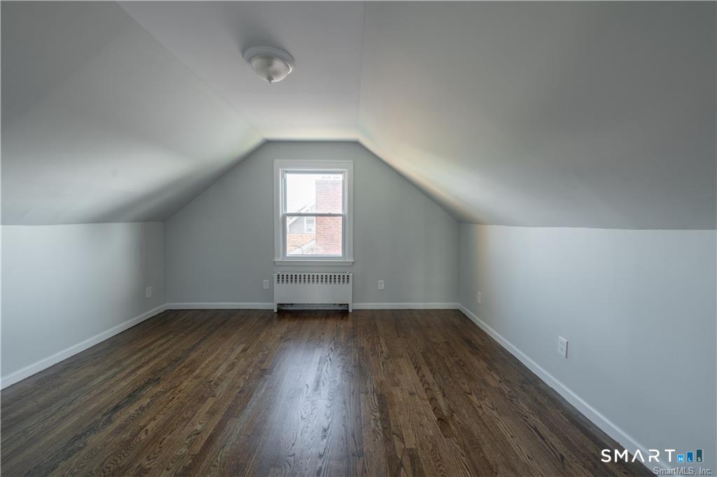 927 Birmingham Street Bridgeport, CT 06606 - Photo 17 of 27