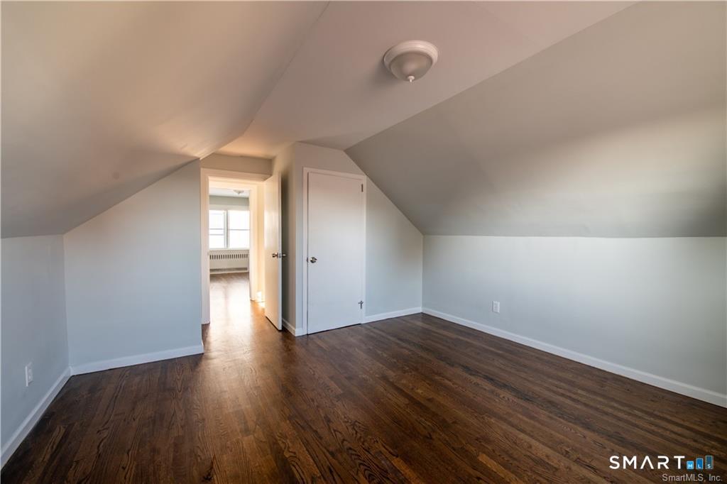 927 Birmingham Street Bridgeport, CT 06606 - Photo 18 of 27