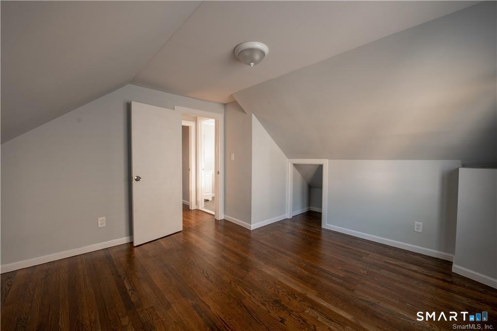 927 Birmingham Street Bridgeport, CT 06606 - Photo 21 of 27
