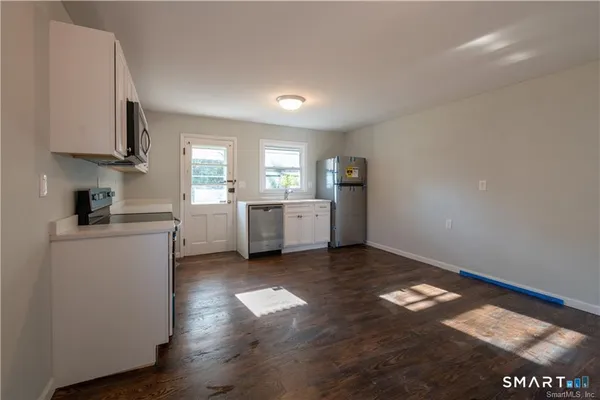 $3,800 | 927 Birmingham Street, Bridgeport, CT 06606