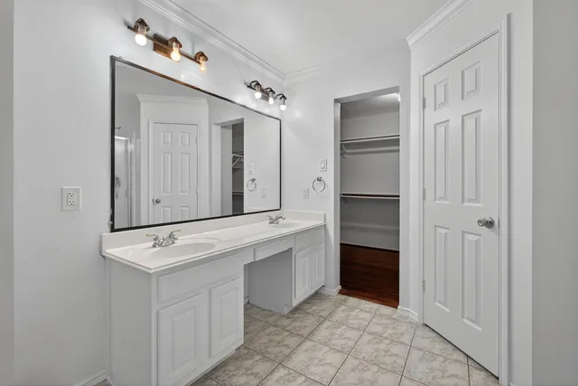 $2,950 | 2202 Laurel Branch Way, Houston, TX 77014