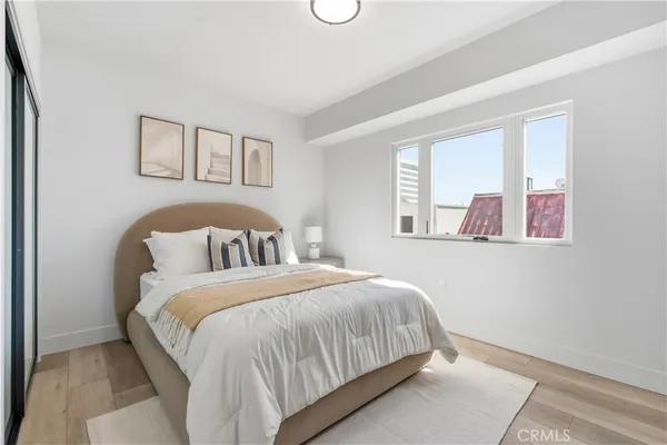 $5,000 | 150 South Oak Knoll Avenue, Unit 105, Pasadena, CA 91101