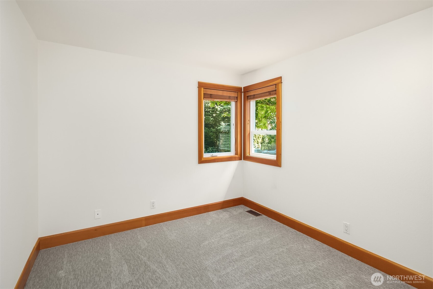 33306 Southeast 52nd Street Fall City, WA 98024 - Photo 15 of 40