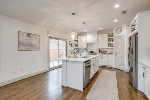 $799,000 | 3909 West 7th Street, Fort Worth, TX 76107