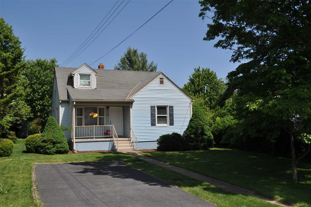 308 Devon Road Staunton, VA 24401 - Photo 2 of 16 Off street parking