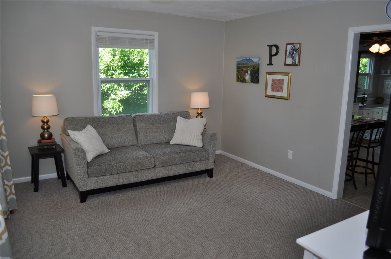 308 Devon Road Staunton, VA 24401 - Photo 5 of 16 Gallery Image 5