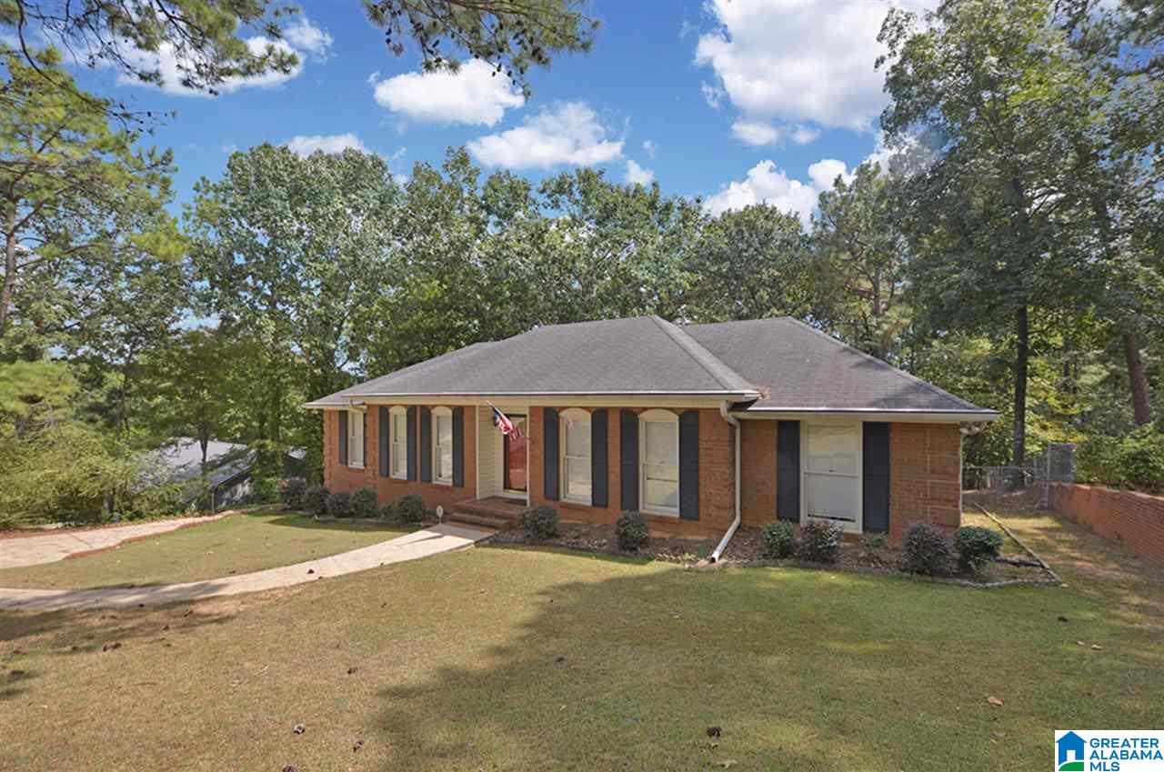 6550 Quail Run Drive Pelham, AL 35124 - Photo 2 of 17