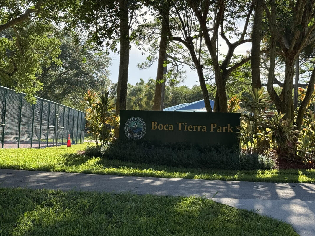 2771 Northwest 49th Street Boca Raton, FL 33434 - Photo 8 of 22 7