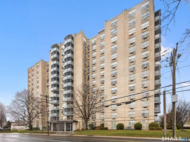 $350,000 | 1 Strawberry Hill Court, Unit 2B, Stamford, CT 06902