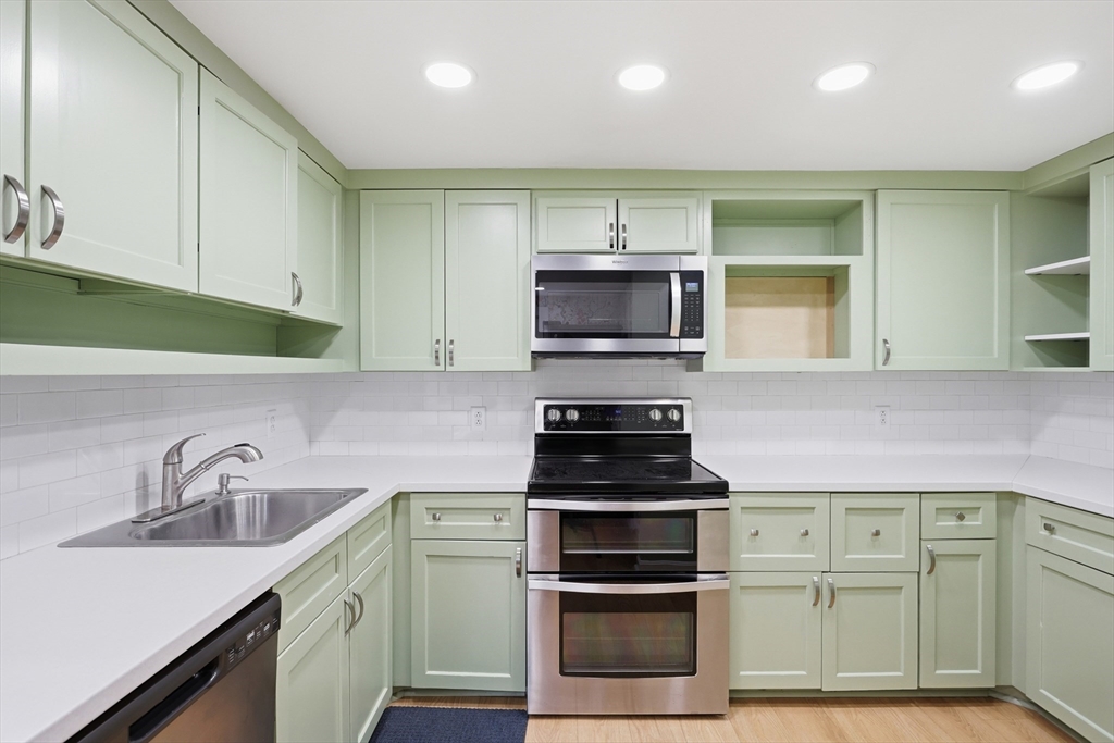 384 Pearl Hill Road Fitchburg, MA 01420 - Photo 13 of 41