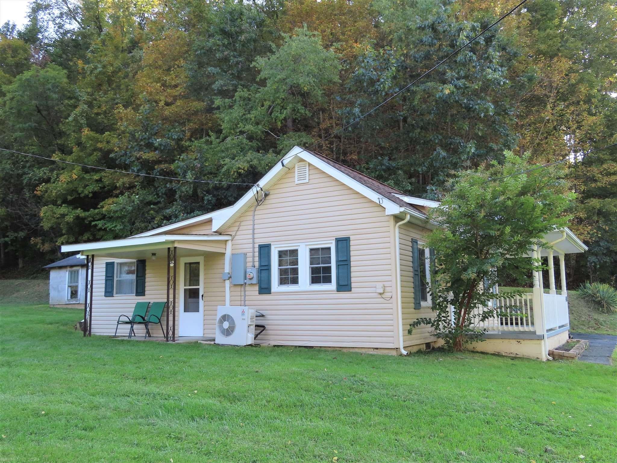 5607 Roanoke Road Shawsville, VA 24162 - Photo 2 of 38 Gallery Image 2