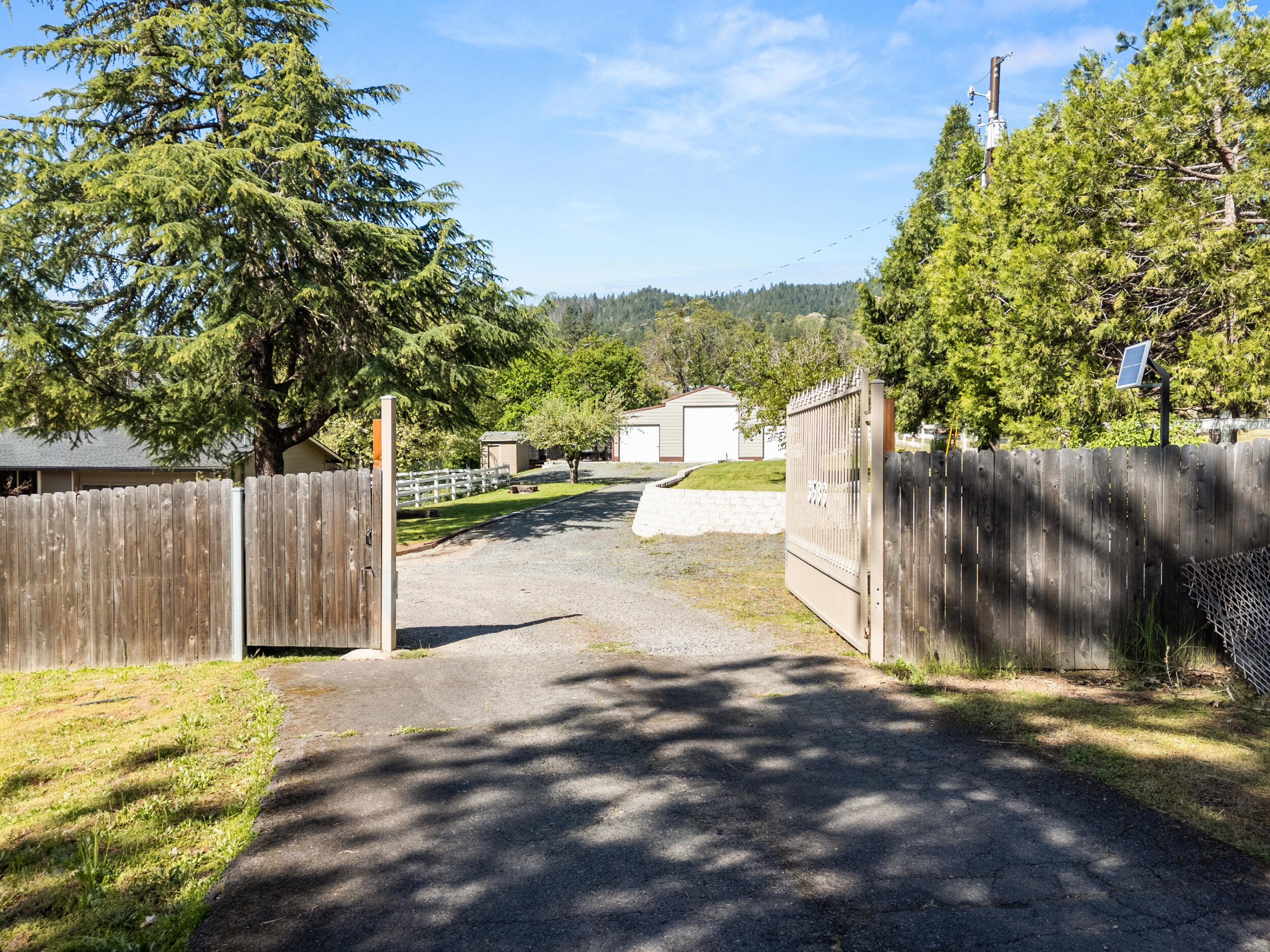 3583 Ross Lane Central Point, OR 97502 - Photo 46 of 52 a view of a yard with swimming pool