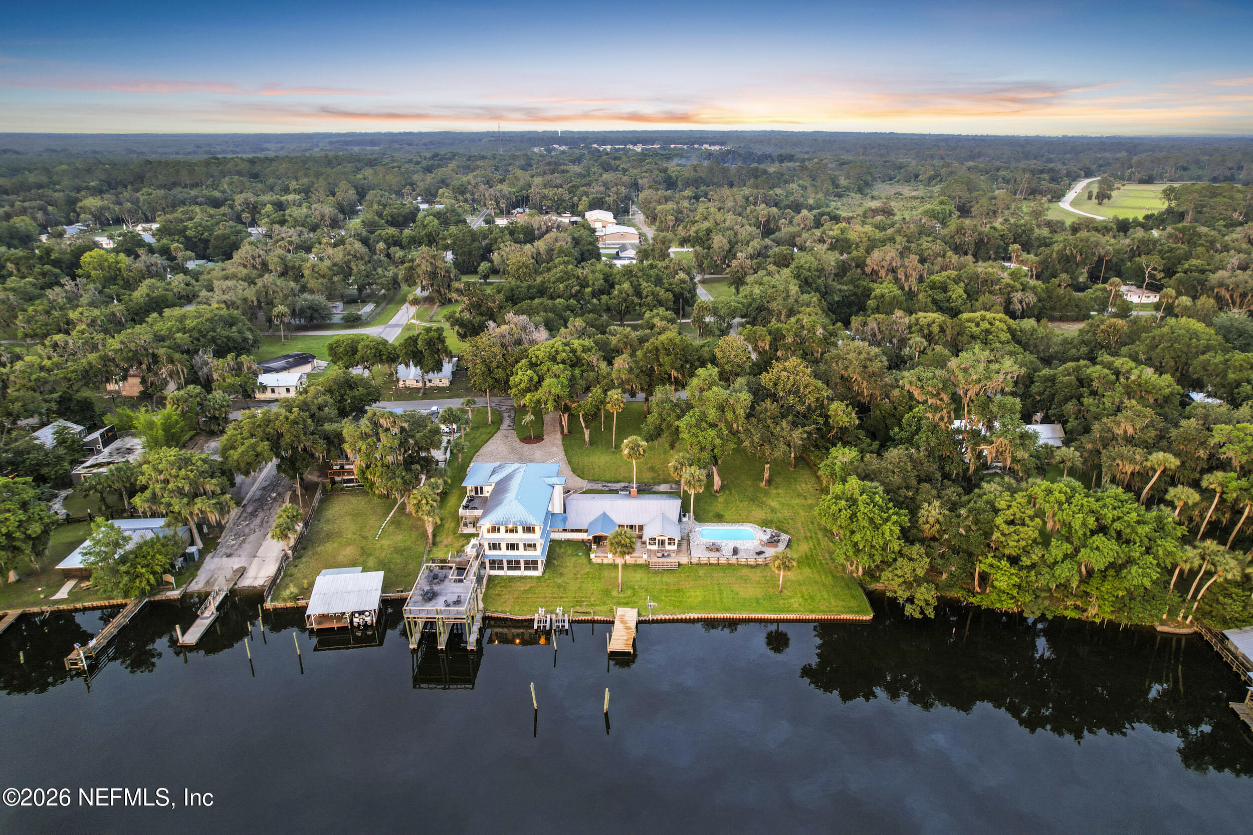 703 Front Street Welaka, FL 32193 - Photo 3 of 70 dji_0550